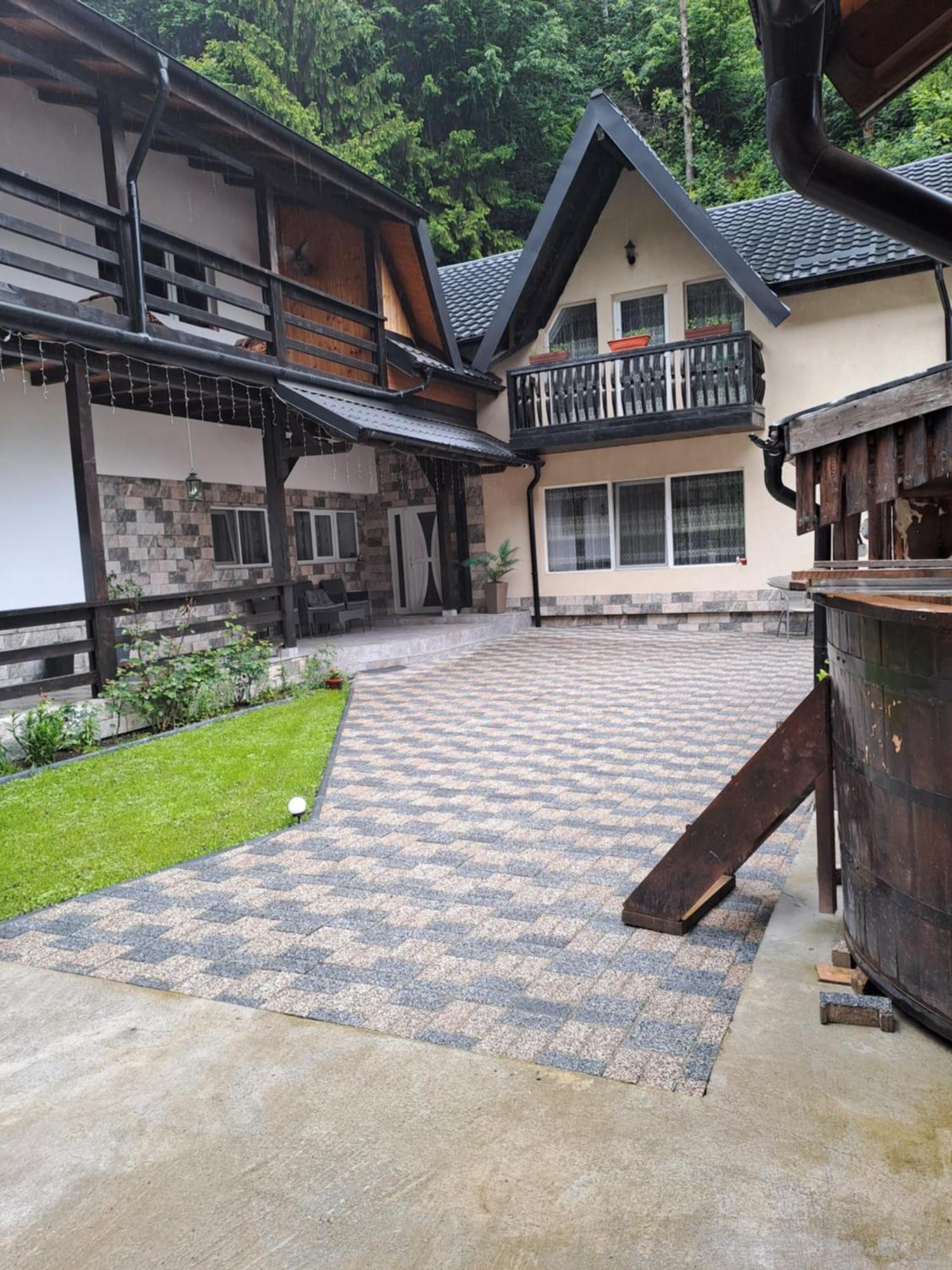 RucărCasa Raul别墅 外观 照片