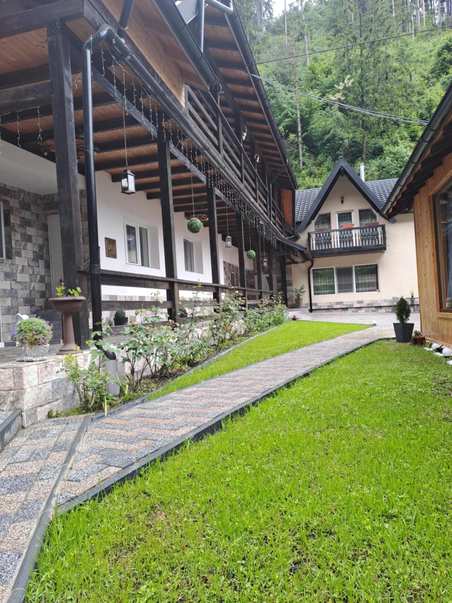 RucărCasa Raul别墅 外观 照片